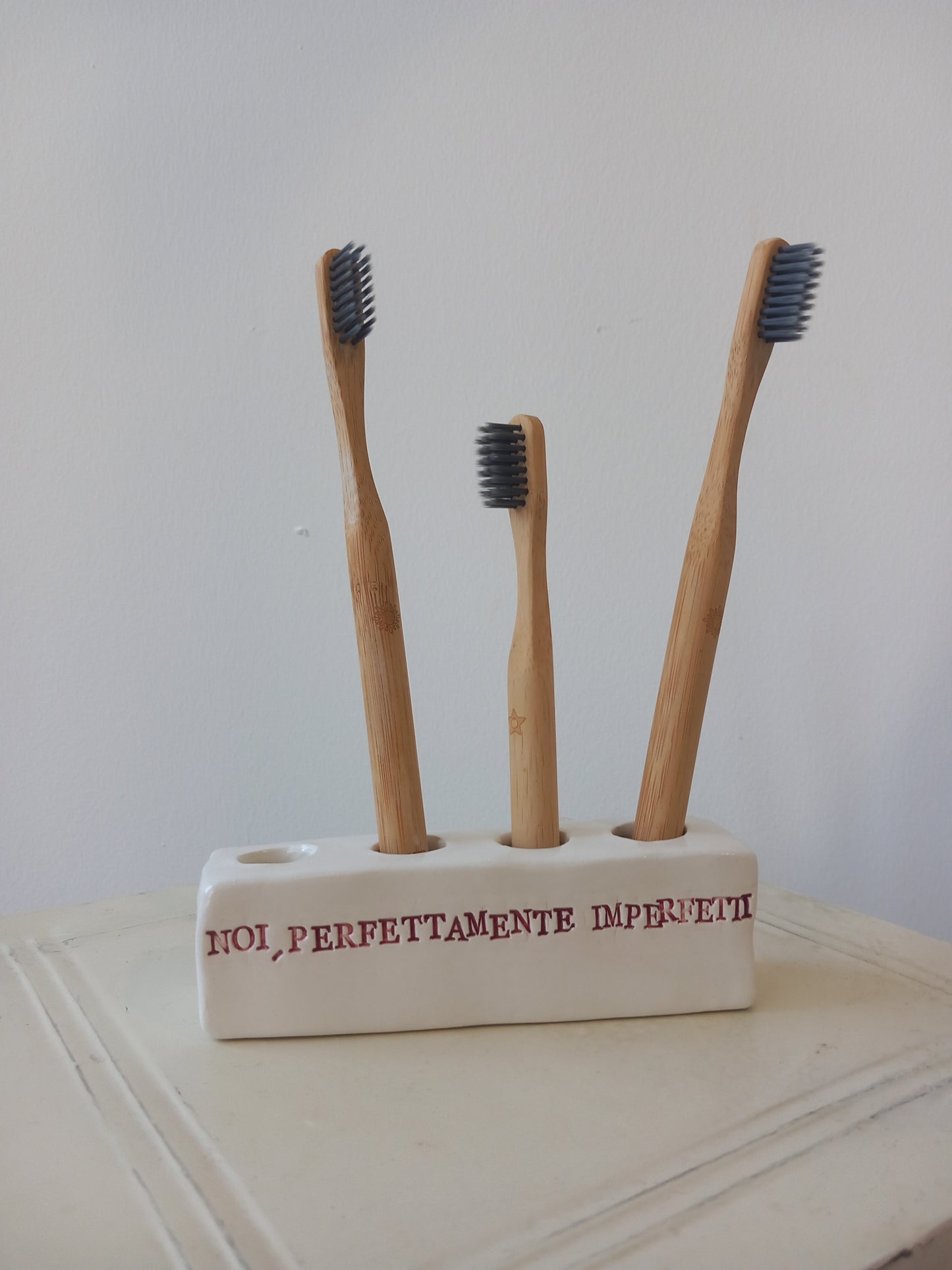 Portaspazzolini "Noi, perfettamente imperfetti"
